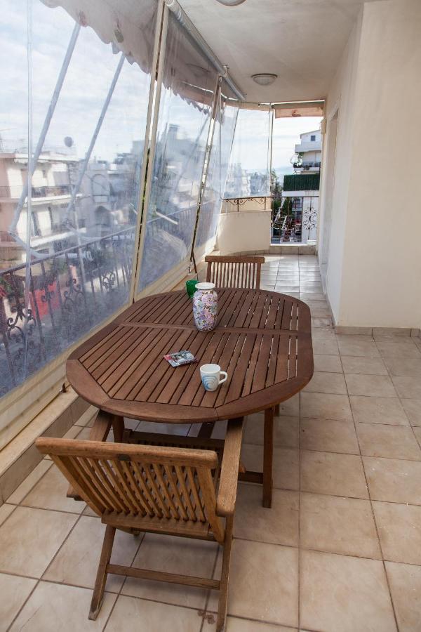Sunny Apartment Near Metro Station Athén Kültér fotó